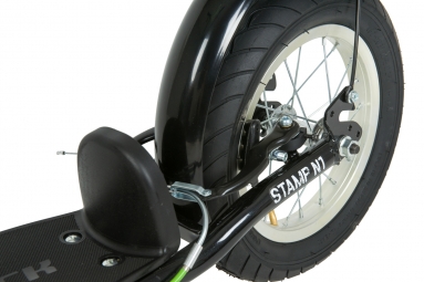 Самокат внедорожный Novatrack STAMP N1, ручные тормоза V-brake, крылья, дропаут, черный