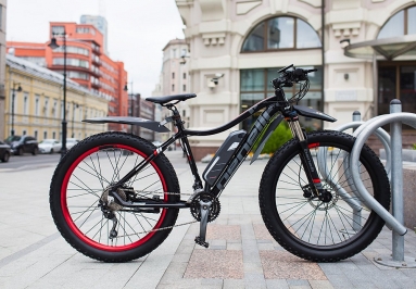Велогибрид Benelli FAT Nerone с ручкой газа